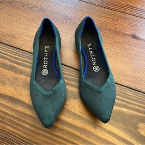 Rothy's emerald green pointed flats